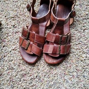 Bedstu Mabely sandals size 9